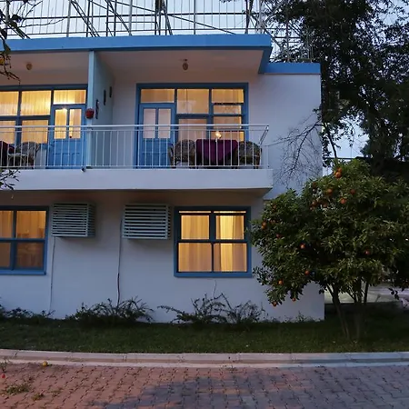 Esralina Guest house *